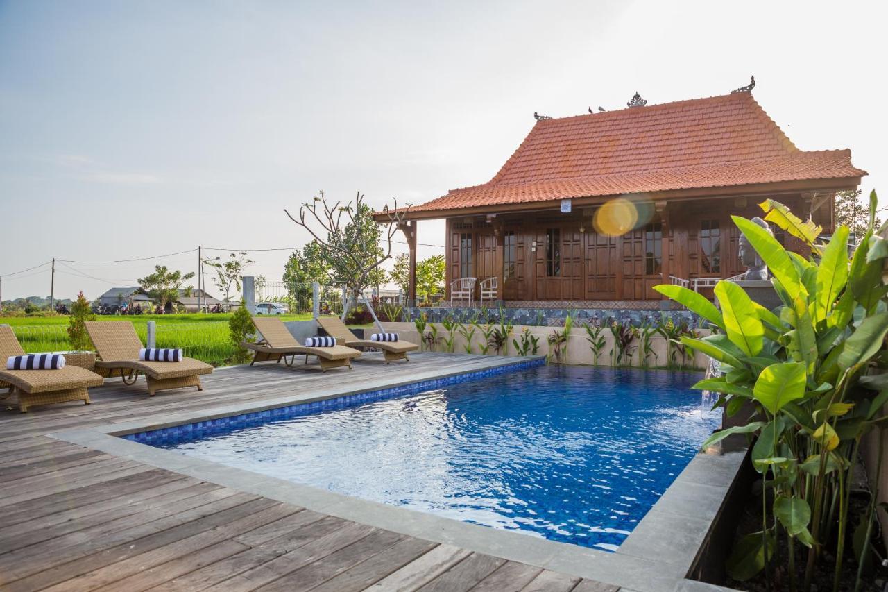 Victory Munggu Hotel Canggu Buitenkant foto