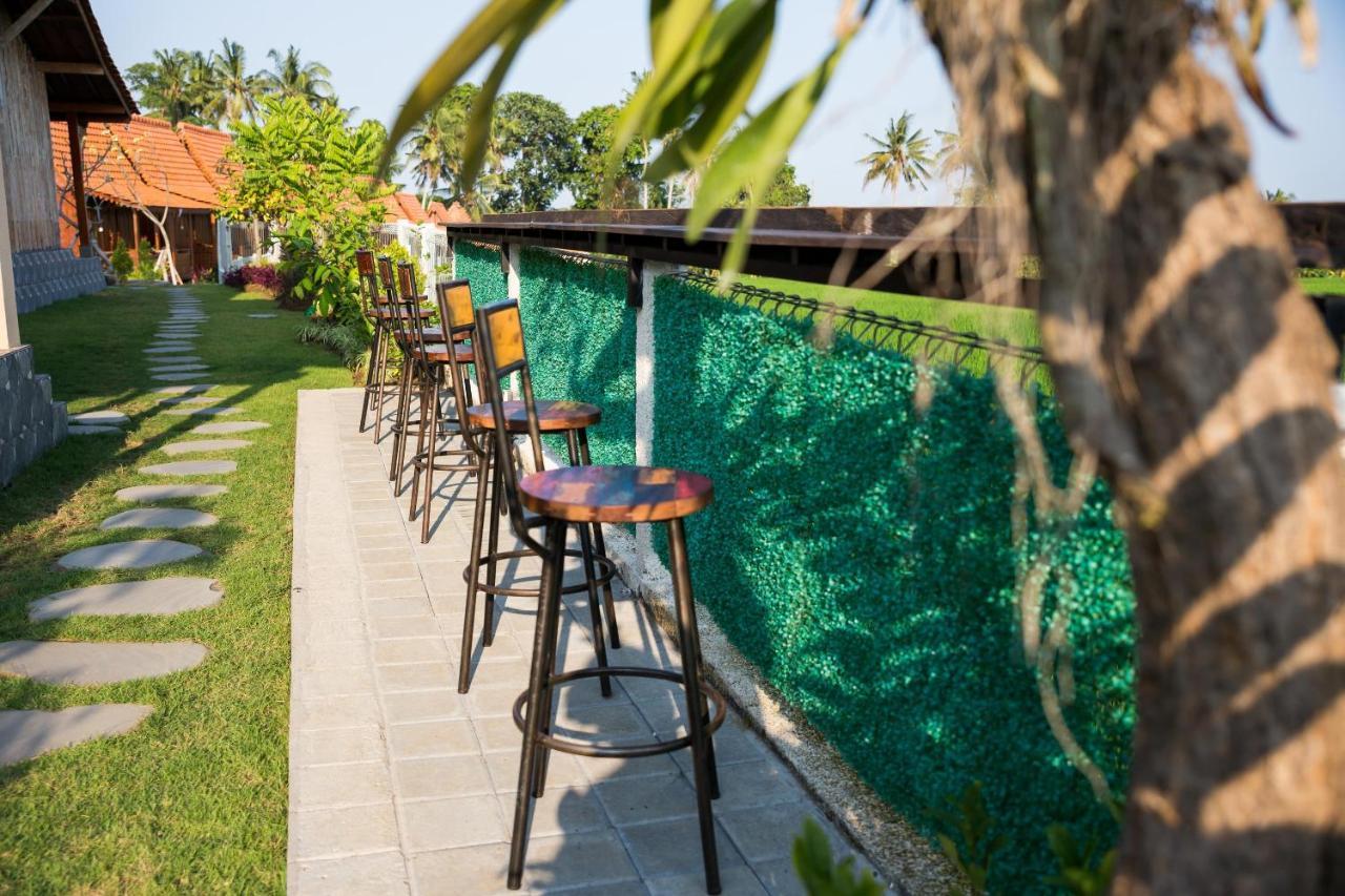 Victory Munggu Hotel Canggu Buitenkant foto
