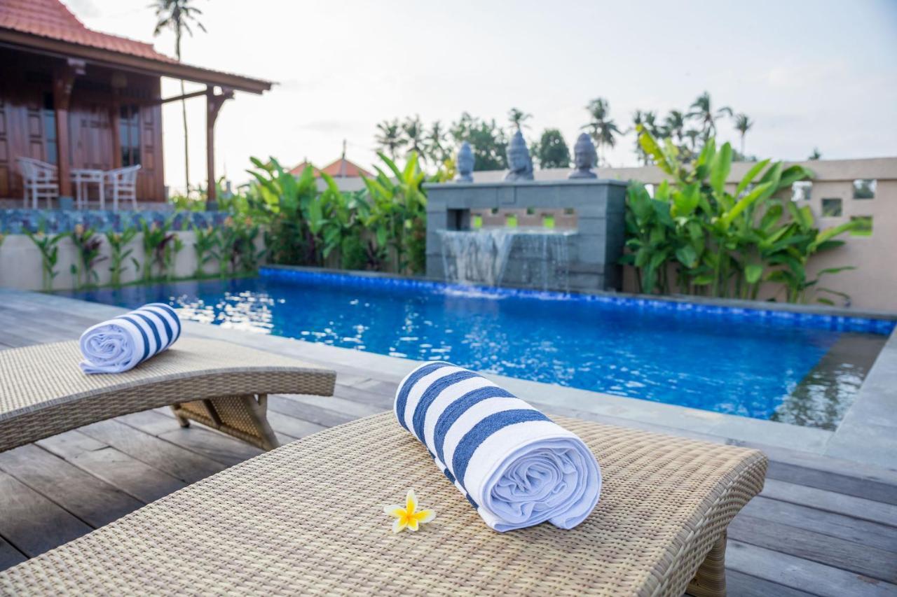 Victory Munggu Hotel Canggu Buitenkant foto