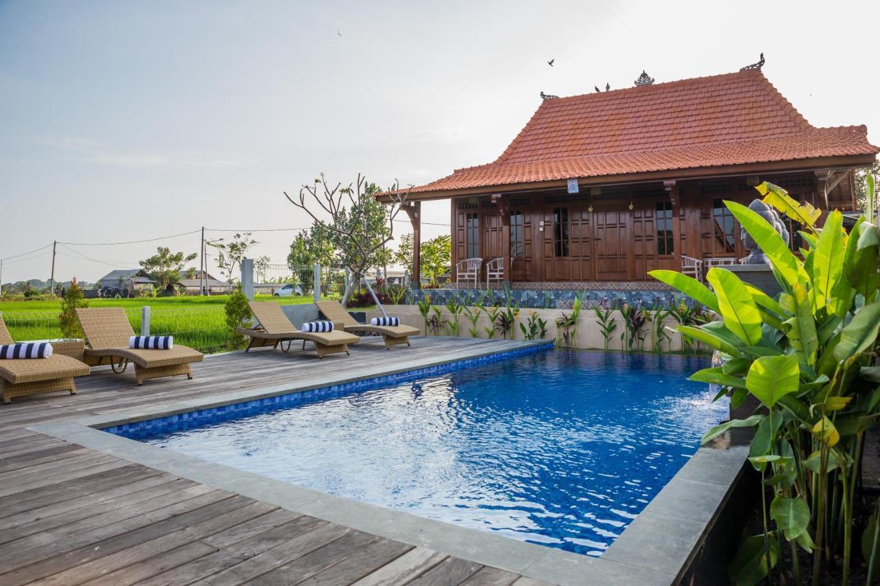 Victory Munggu Hotel Canggu Buitenkant foto